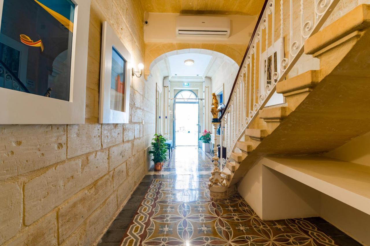 Отель Monreal Boutique Townhouse - R024Rm4 Паола Экстерьер фото
