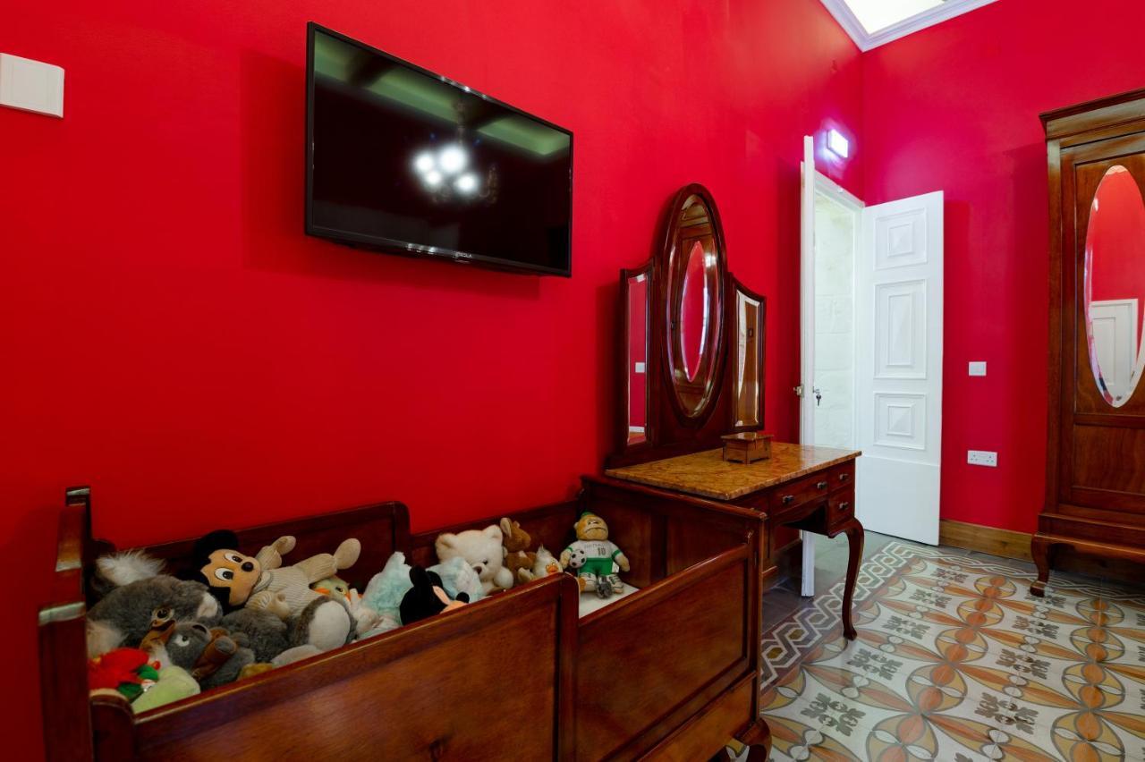 Отель Monreal Boutique Townhouse - R024Rm4 Паола Экстерьер фото